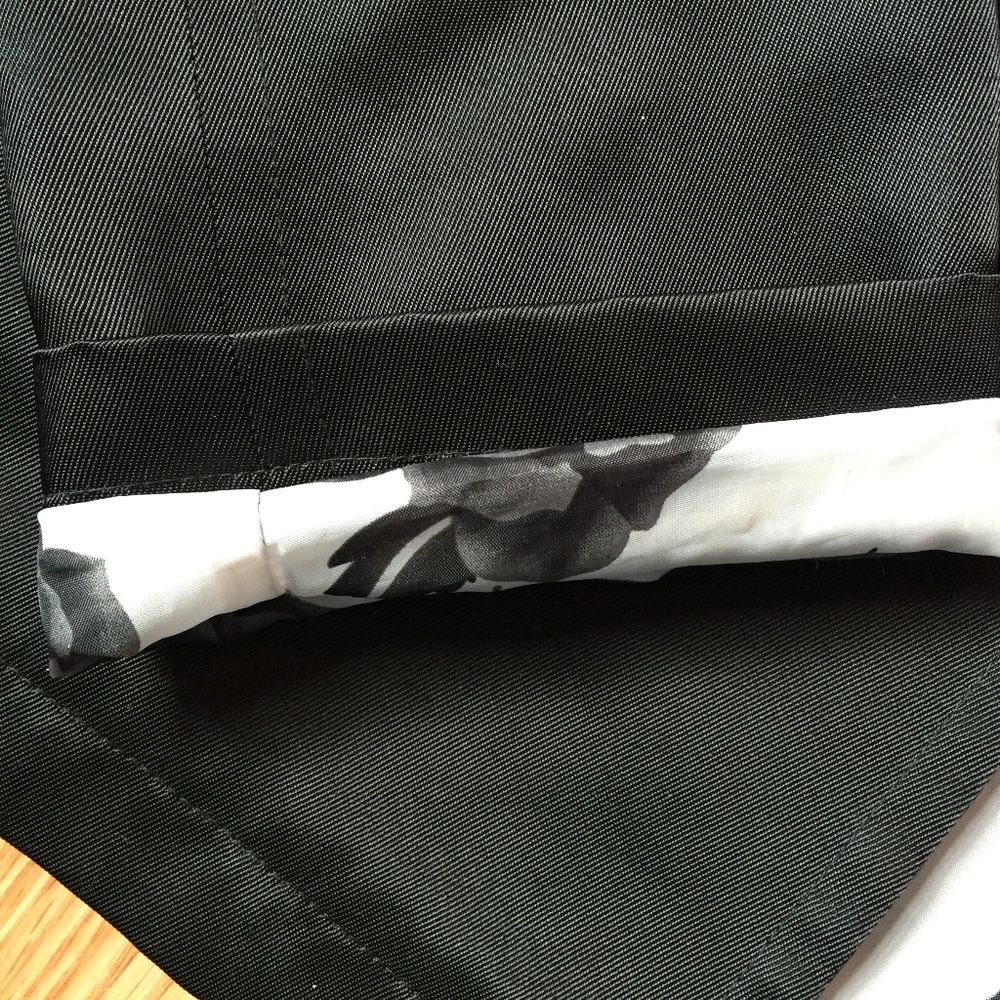 Black Spring/Fall Jacket with rose pattern lining - Picture 8 of 8